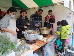 お茶で煮て作る茶葉蛋も販売