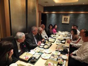 日本媽祖會會長曾鳳蘭宴請台灣新港奉天宮參訪團一行人