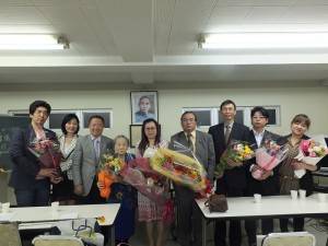 圖左起:在日台灣青年商工會議所會長豐川榮次、第一屆東京台灣商工會議所副會長尹世玲、僑務組組長趙雲華、最高顧問羅王明珠、第一屆東京台灣商工會議所會長錢妙玲、在日台灣商工會議所會長李懋鑌、第一屆東京台灣商工會議所副會長河道台、林良育、蔡翠文