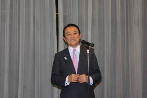 麻生太郎副総理