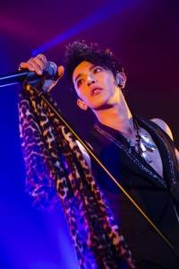 汪東城在個人演唱會上,化身台版黃泰京,展現美男魅力(照片提供:ASC)