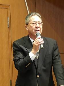 目前正在台大「白先勇文學講座」擔任客座教授的日本大學教授山口守特別主持「白先勇文學綜合座談」
