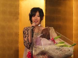 謝依旻說自己去年輸掉女流本因坊頭銜後心情低落，所以特地跑去澳門跳高空彈跳提振精神