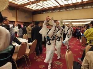 主辦單位特別安排阿波舞踊的演出,讓大家一起同樂