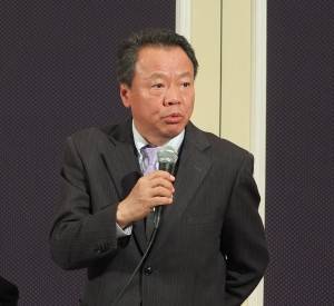 會議上由駐日代表處僑務組組長趙雲華列席指導