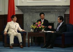 總統馬英九接見日本眾議員河井克行，並對日前廣島地區豪雨成災表達關切之意（照片提供：總統府）