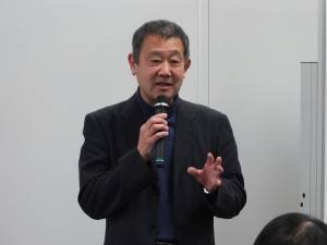 試写会で登壇した林雅行監督