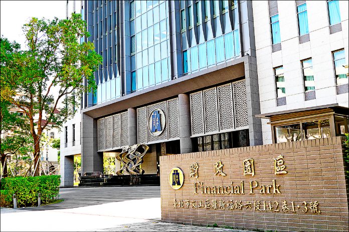 c03F18120304179C003bR