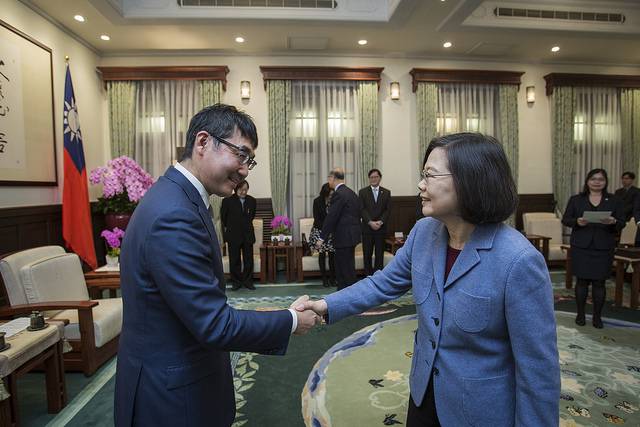 蔡英文總統與日本眾議員河井克行