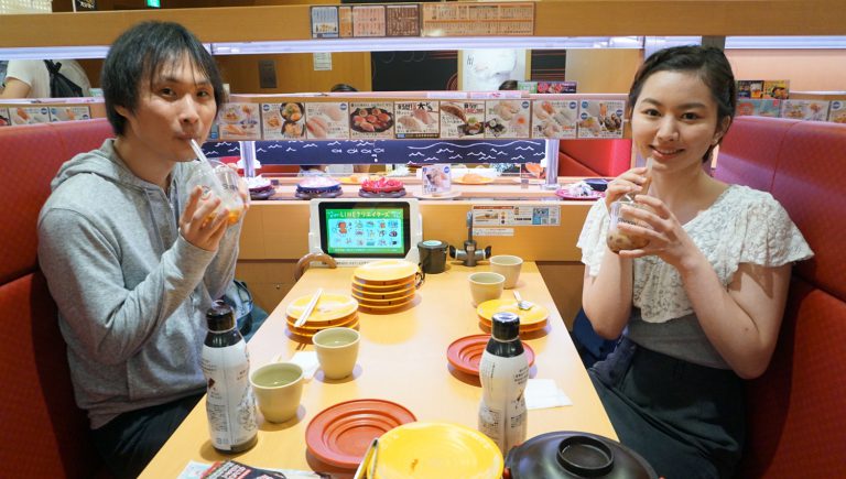 歇脚亭珍奶進軍日本　壽司郎五百家店同步販售