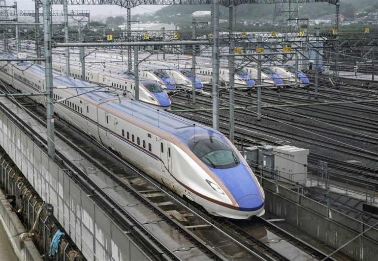 日本北陸新幹線今復駛