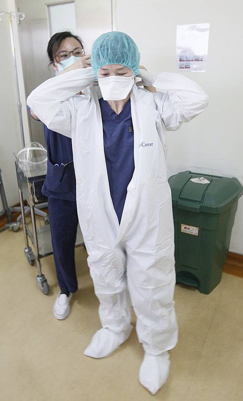 日本撤僑專機返抵東京 4人有發燒咳嗽症狀