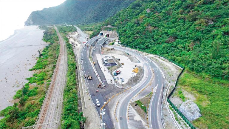 蘇花改今通車 台北花蓮行車時間縮短一小時