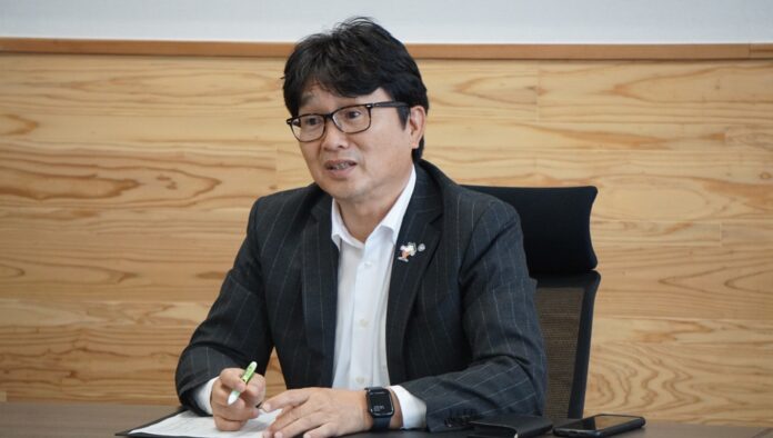 748713DF-272E-4888-BC74-DE3FA98F097D