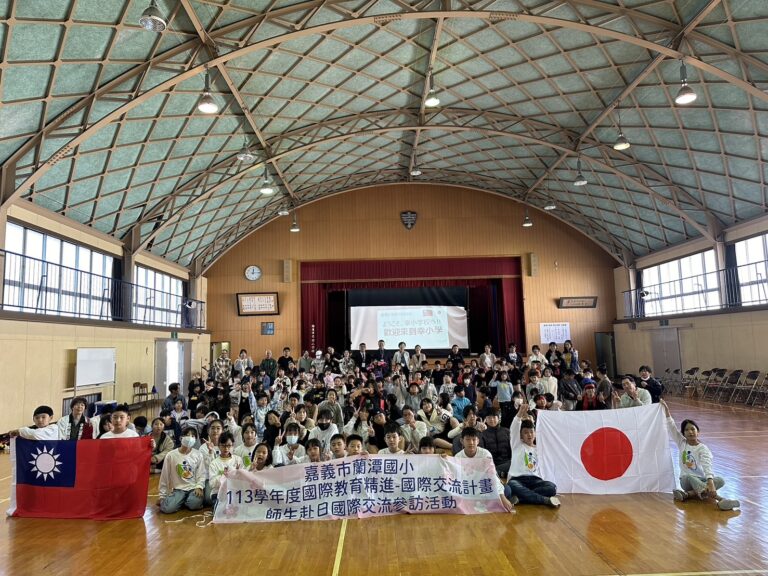 蘭潭小の児童ら大阪の小学校訪問で絆深める　対面実現で喜び合う