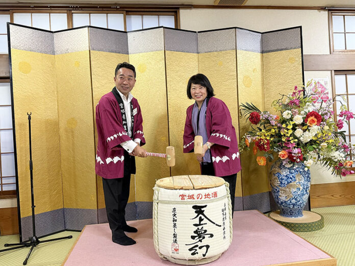 (右)嘉義市市長黃敏惠,(左)宮城縣加美町町長石山敬貴(照片取自嘉義市政府新聞) (右)嘉義市市長黃敏惠,(左)宮城縣加美町町長石山敬貴(照片取自嘉義市政府新聞)