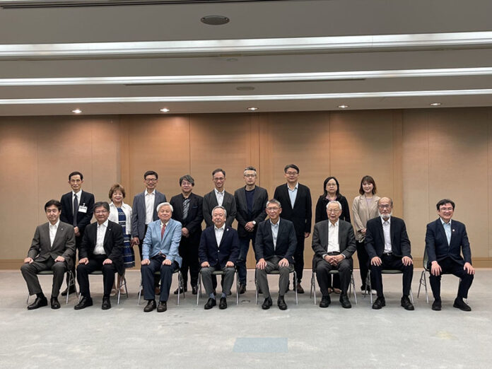 北醫大參訪團拜訪大阪府醫師公會合照 北醫大參訪團拜訪大阪府醫師公會合照