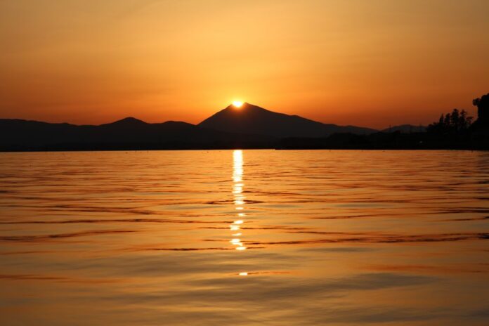 小美玉市ダイヤモンド筑波景色(來源:小美玉觀光協會官網)