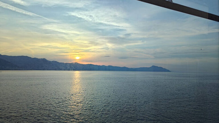 『上善若水』（上善は水のごとし)──台湾のソフトパワーと慈心の勇気