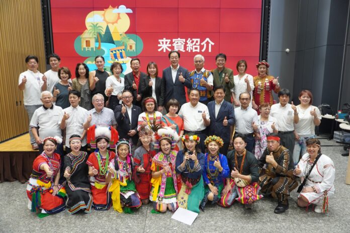 台湾原住民の祭典「収穫祭2025」が9月6日、東京・中野区役所「ナカノバ」「ソトニワ」で開催 https://taiwannews.jp/2025/09/%e5%8f%b0%e6%b9%be%e5%8e%9f%e4%bd%8f%e6%b0%91%e3%81%ae%e7%a5%ad%e5%85%b8%e3%80%8c%e5%8f%8e%e7%a9%ab%e7%a5%ad2025%e3%80%8d%e3%81%8c%e9%96%8b%e5%82%ac/