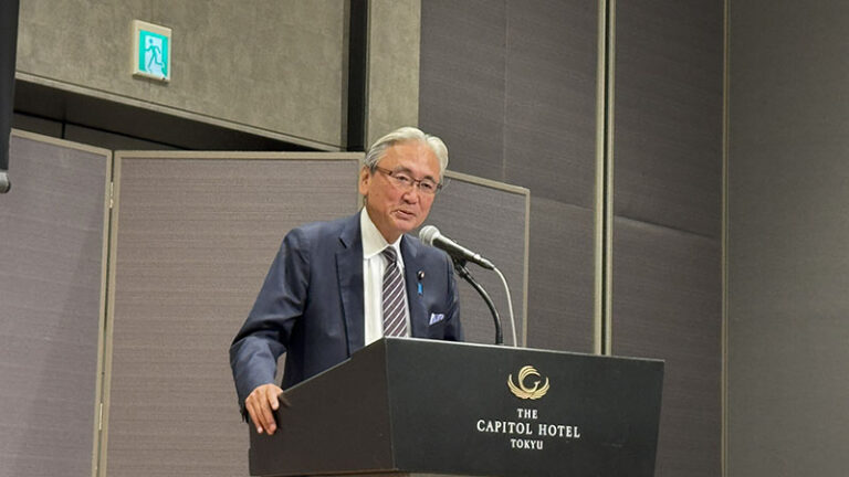 古屋圭司議員發表演講