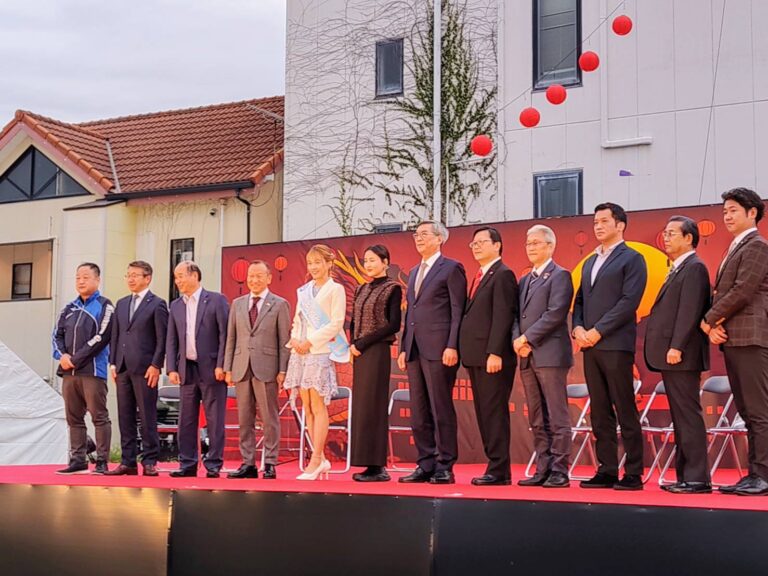 美食串起友誼香　白浜台灣夜市展現滿滿台味熱情