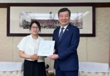 吳佳晏選手からサイン色紙プレゼント