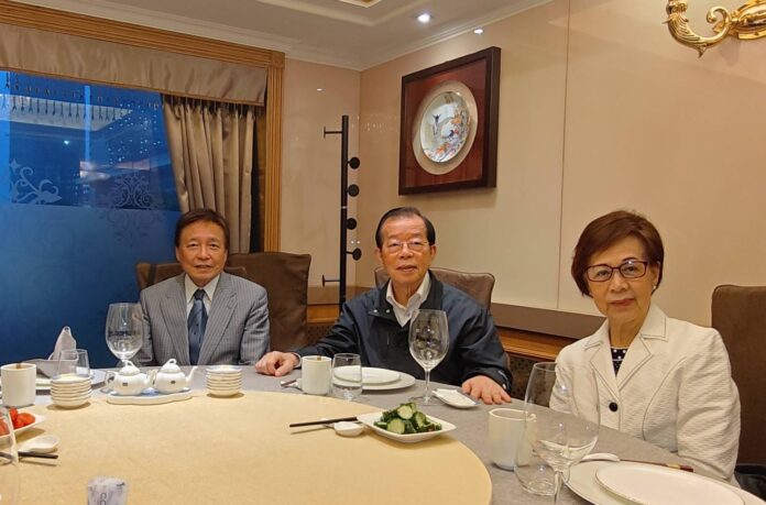 謝長廷会長ご夫妻より心尽くしのご接待を賜り、深く感謝申し上げます。 謝長廷会長ご夫妻より心尽くしのご接待を賜り、深く感謝申し上げます。