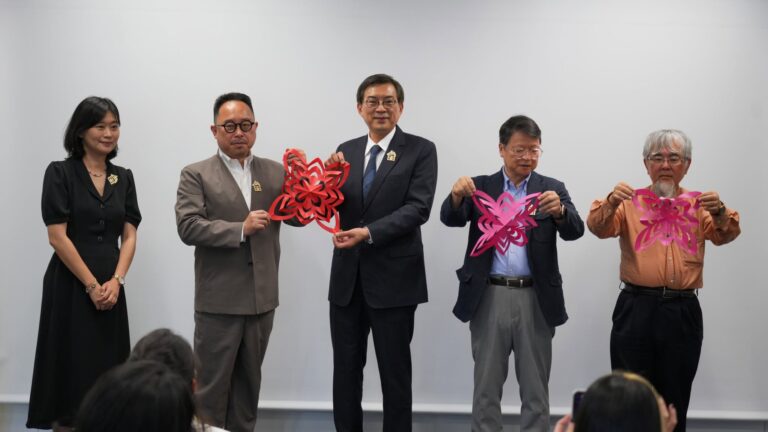 「剪花・綻放―華やかに咲き誇る台湾・馬祖列島の切り絵アート展」が開幕