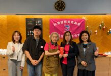 左起：李承芸副組長、陳智會長、蕉自卿老師、錢妙玲會長、劉夏如組長
