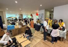 会場が賑やか